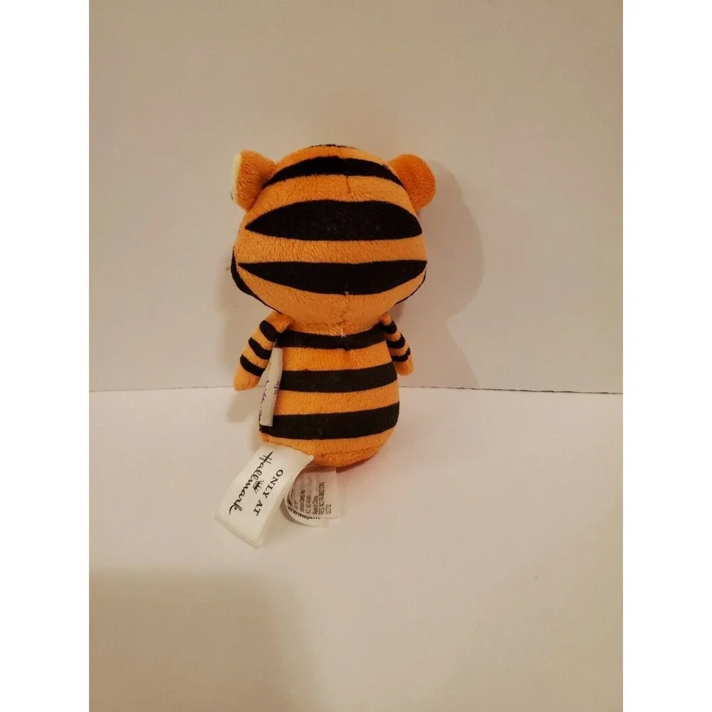 Hallmark Winnie the Pooh BABY‎ TIGGER 3-4